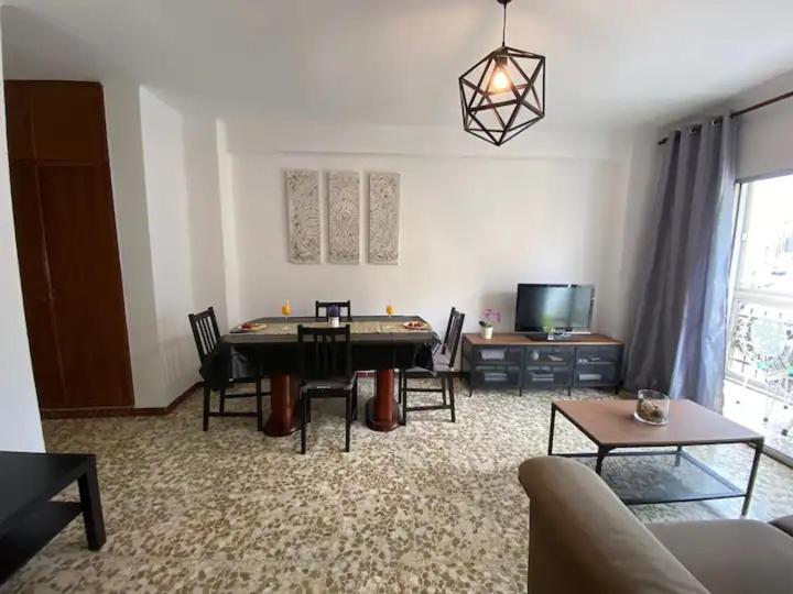 En El Centro Amplio Y Confortable Apartment Málaga